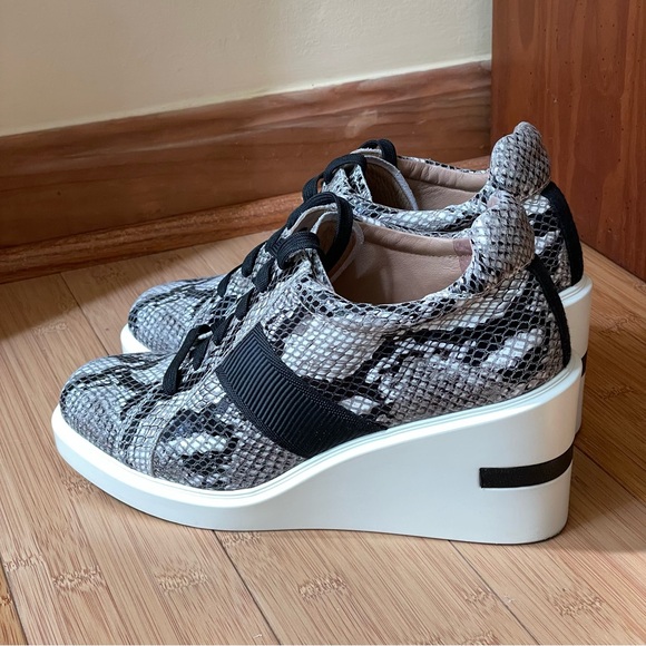 Linea Paolo Kandis 2 PythonWedge Sneaker 8M - Picture 3 of 12